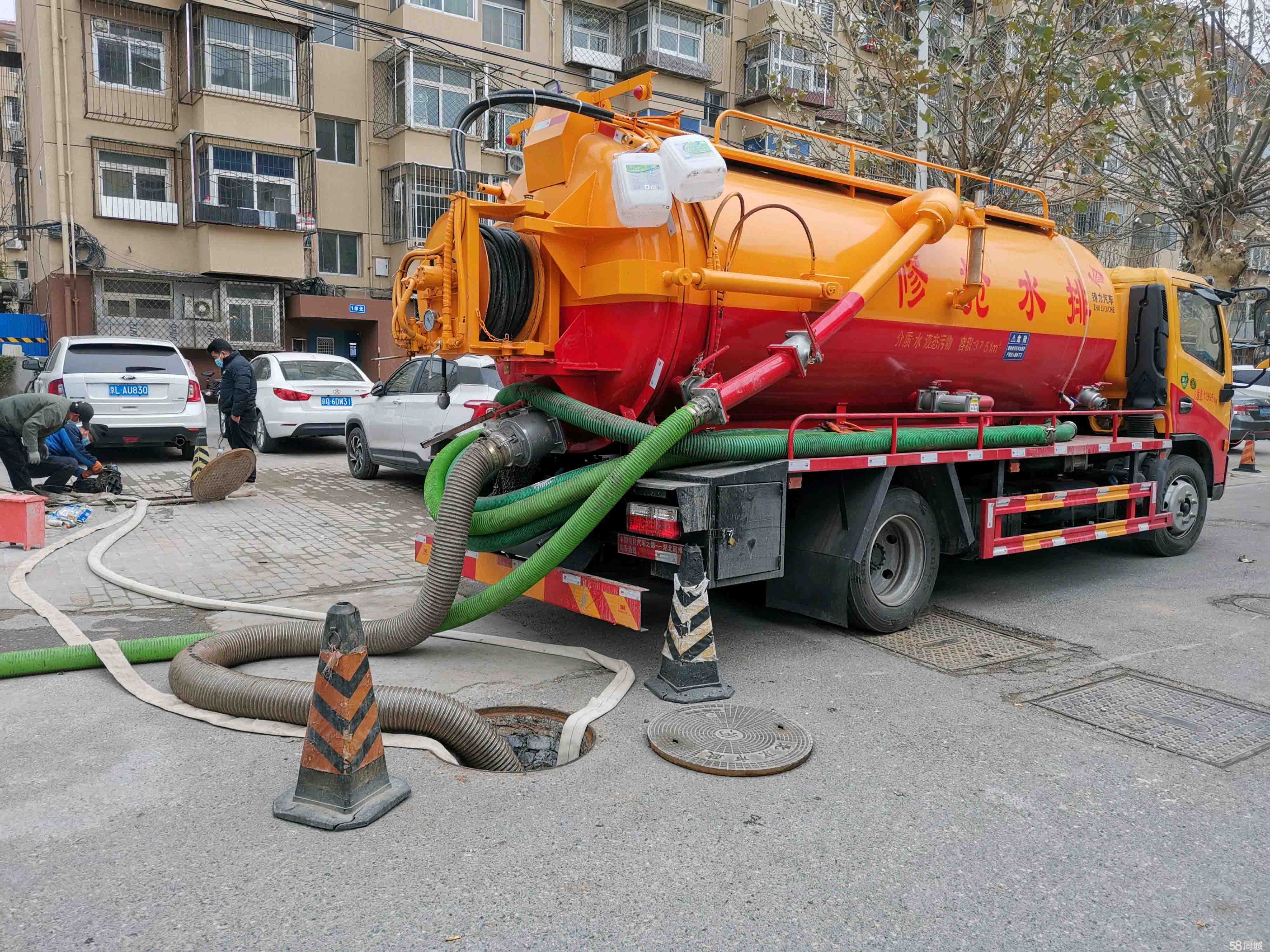 三角镇抽粪吸污