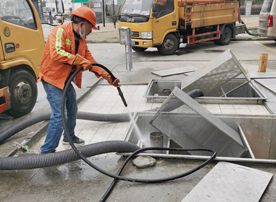 三角镇隔油池清理